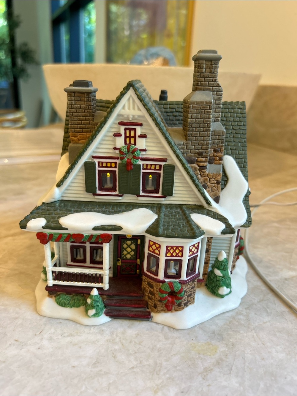 Department 56 Christmas Homecoming at Havenport - house only. other parts lost